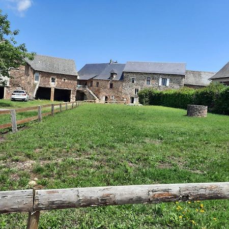 Les Gites De La Bouldoire Le Marronnier Rignac  Eksteriør billede
